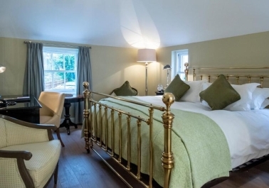 Luxurious Stays: Inside Bedford Lodge Hotel’s Four AA Red Star Accommodations sidebar image